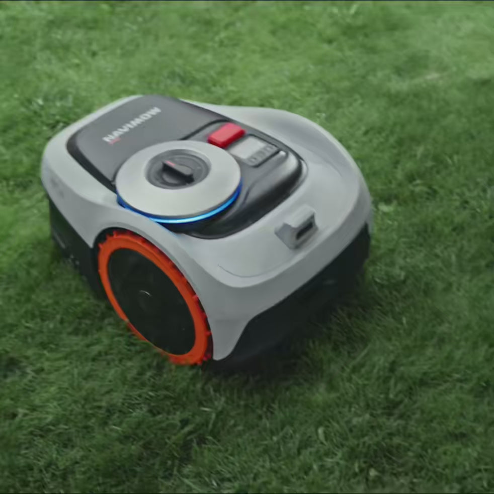 Navimow - i210 AWD Robotic Lawn Mower